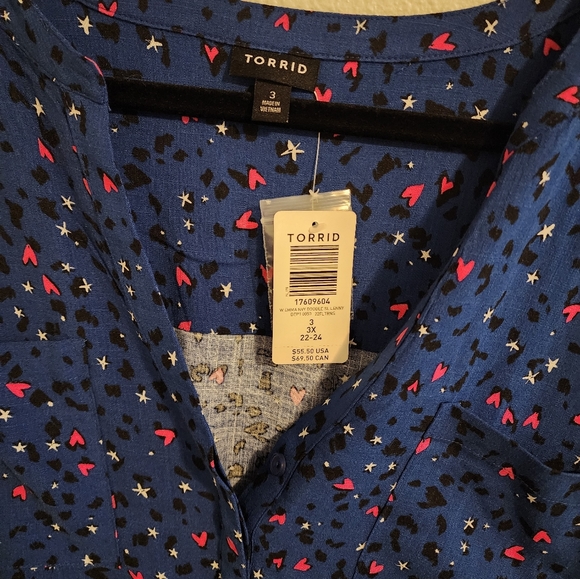 NWT Torrid Top - Picture 3 of 4